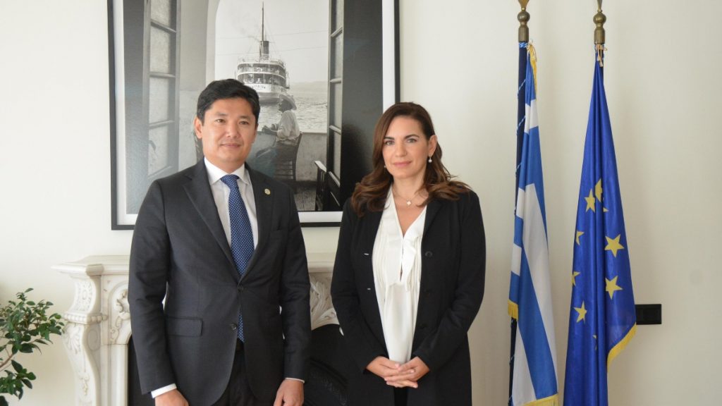 Συνάντηση Όλγας Κεφαλογιάννη με τον πρέσβη του Καζακστάν για ενίσχυση της τουριστικής συνεργασίας