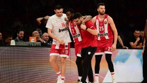 Ολυμπιακός – Ζαλγκίρις Κάουνας: «Πάγωσαν» στο ΣΕΦ με τον τραυματισμό του Έβανς (Βίντεο – Φωτογραφίες)