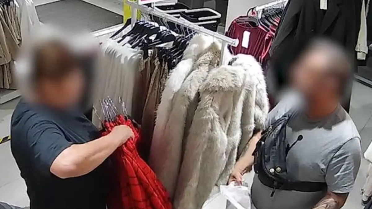 Πώς δρούσε η εγκληματική οργάνωση που έκλεβε ρούχα από καταστήματα της Αττικής και τα μεταπωλούσε στην Αλβανία (Βίντεο)