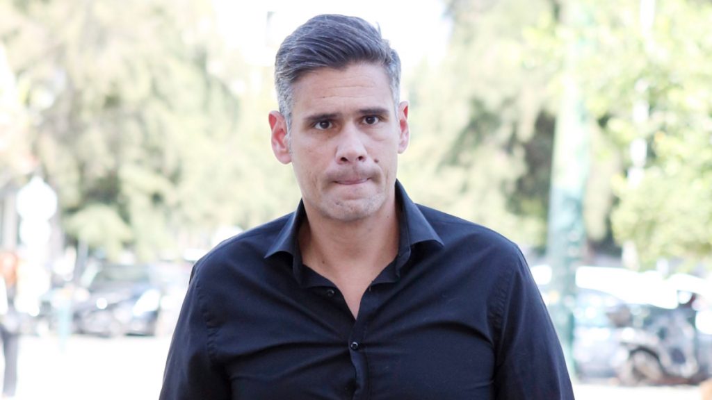 Δημήτρης Ουγγαρέζος: «Δεν θα αισθανόμουν τιμή αν ερχόταν να με δει ένας καταδικασμένος για απόπειρα βιασμού»