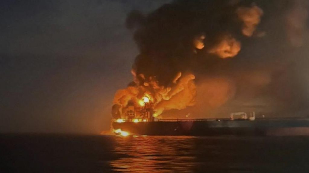 Ουκρανία: Επιτέθηκε με drones σε δύο ρωσικά δεξαμενόπλοια στην περιοχή της Μαύρης Θάλασσας – Δείτε βίντεο