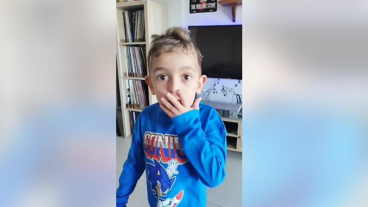 Παναγιώτης – Ραφήλ: Είναι πλέον μαθητής της Β’ Δημοτικού – «Κάποτε όλα αυτά ήταν όνειρο» (Βίντεο)