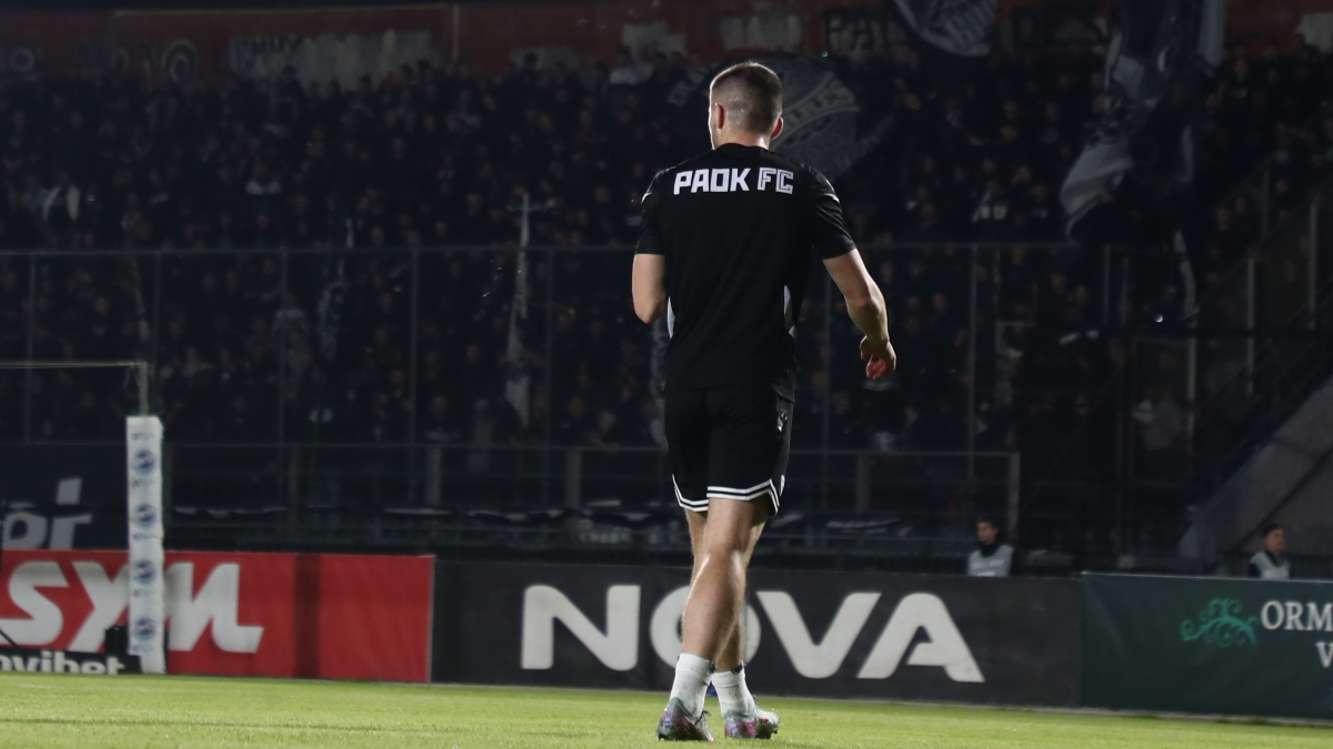 Οι φίλοι του ΠΑΟΚ μάζεψαν τα σκουπίδια μετά την πορεία τους στις Σέρρες (Βίντεο)