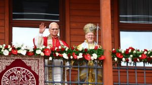 Ιστορικές στιγμές στο Φανάρι: Πατριάρχης Βαρθολομαίος και Πάπας Λέων έστειλαν μήνυμα ενότητας στους πιστούς (Εικόνες)