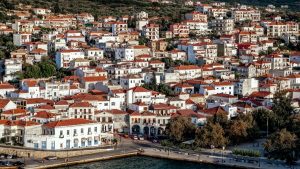 Η Πελοπόννησος που «περπατιέται» και συστήνεται ξανά στον κόσμο – Η αναβίωση των αρχαίων μονοπατιών