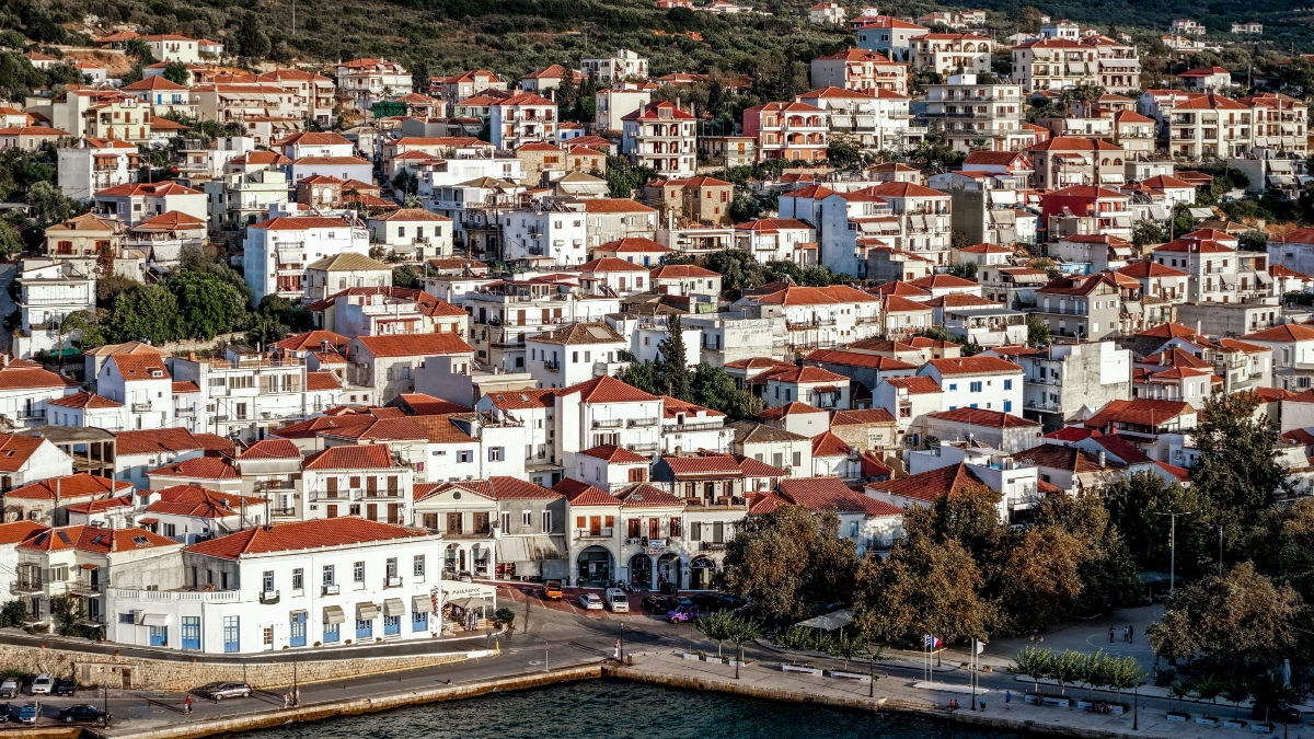 Η Πελοπόννησος που «περπατιέται» και συστήνεται ξανά στον κόσμο – Η αναβίωση των αρχαίων μονοπατιών