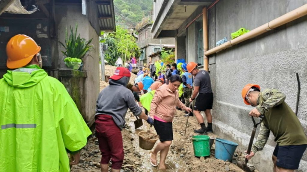 Φιλιππίνες: Σε 25 νεκρούς αυξήθηκε ο απολογισμός από τον τυφώνα Φουνγκ-γουόνγκ  – 1,4 εκατ εγκατέλειψαν τις εστίες τους