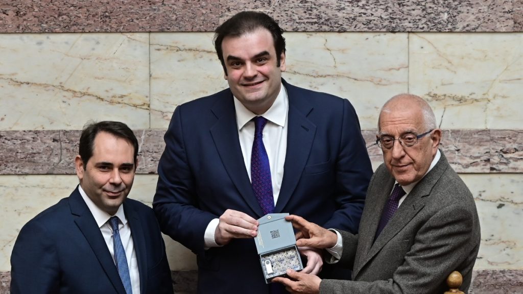 Κατατέθηκε ο προϋπολογισμός για το 2026 – Πιερρακάκης: “Είναι ρεαλιστικός, κοινωνικός και αναπτυξιακός”