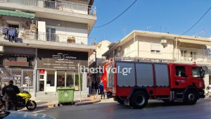 Πυρκαγιά σε διαμέρισμα στην Θεσσαλονίκη – Δύο άτομα στο νοσοκομείο (βίντεο)