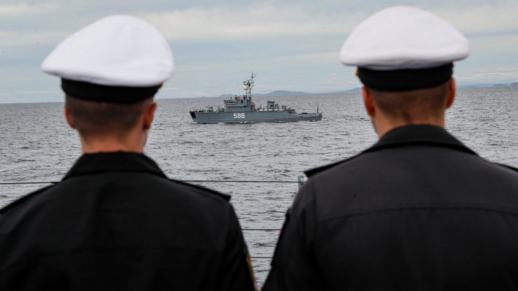 Συναγερμός στη Βρετανία: Ρωσικό κατασκοπευτικό πλοίο επιτέθηκε με λέιζερ σε στρατιωτικά σκάφη