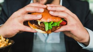 Επικίνδυνα challenges: Όταν η διασκέδαση γίνεται απειλή 