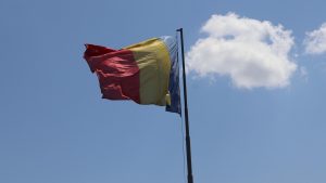 Ρουμανία: Παραιτήθηκε ο υπουργός Άμυνας για ψευδή στοιχεία στο βιογραφικό