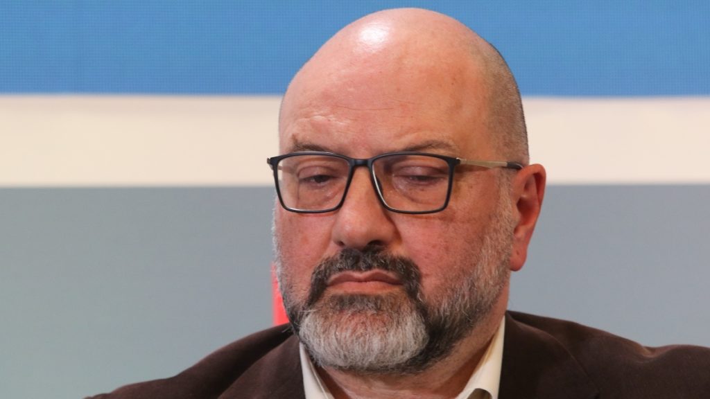 Αρναούτογλου: «Δεν κυβερνάς με αριθμούς, κυβερνάς με αποτελέσματα»