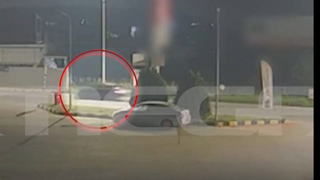 Σαλαμίνα: Βίντεο με τη διαφυγή της 46χρονης μετά τη δολοφονία της πεθεράς της – «Την υποψιαζόμασταν από την πρώτη στιγμή»