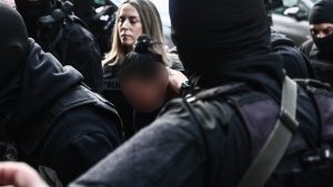 Σαλαμίνα: Νέα τροπή στην υπόθεση δολοφονίας της 75χρονης – Οι ύποπτες αναζητήσεις της κατηγορούμενης πριν το έγκλημα