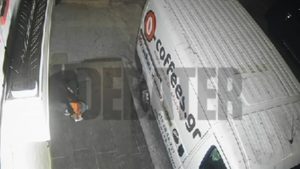 Συνελήφθη 36χρονος για υπόθεση έκρηξης χειροβομβίδας σε μαγαζί στα Σεπόλια – Δείτε βίντεο ντοκουμέντο από την στιγμή της επίθεσης