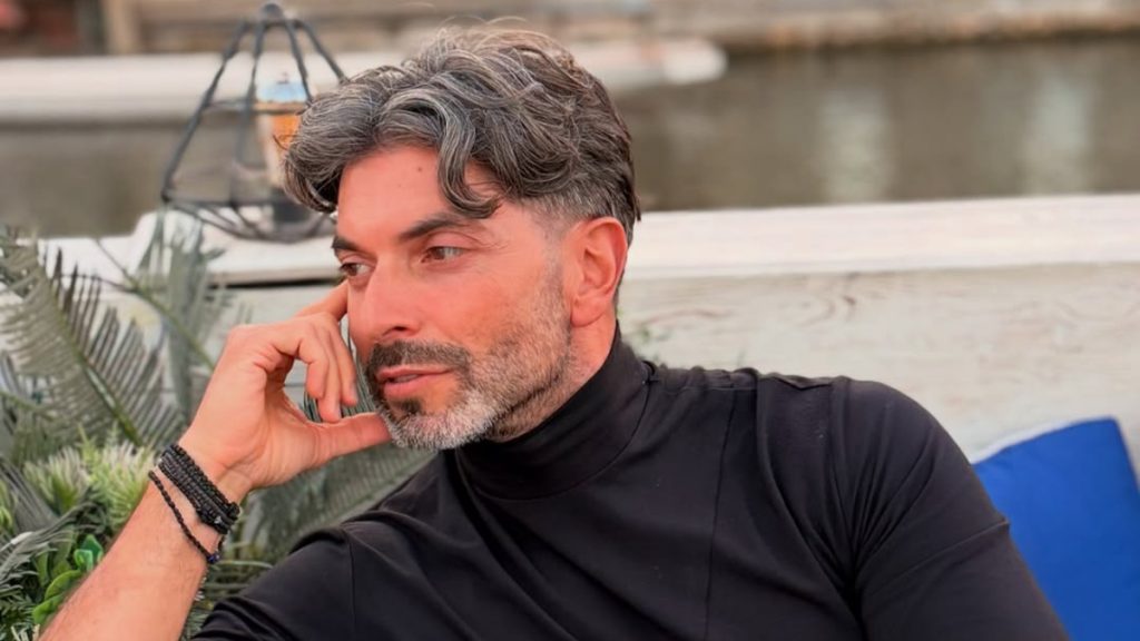 Σπύρος Μαρτίκας: Ξανά ερωτευμένος ο γνωστός φαρμακοποιός – Αυτή είναι η νέα του σύντροφος