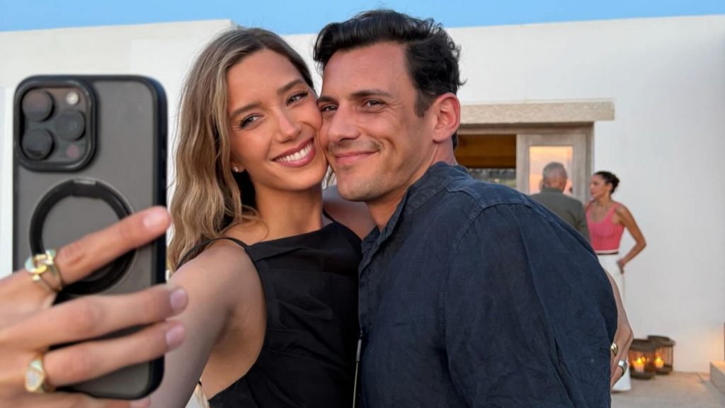 Σταύρος Σβήγκος: «Δεν έχω συζητήσει ακόμα με την Γιολάντα το ενδεχόμενο ενός γάμου» (vid)