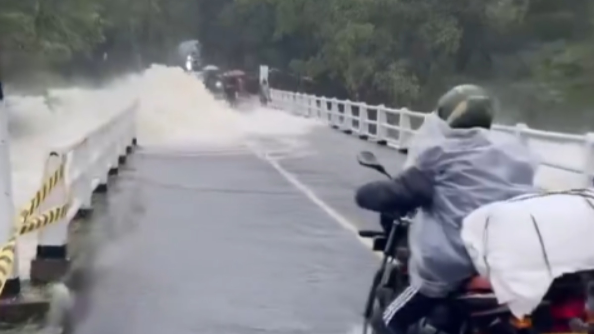 “Πνίγηκε” η νοτιοανατολική Ασία: Εκατοντάδες θύματα σε Ινδονησία και Ταϊλάνδη από τις πλημμύρες (βίντεο)