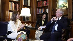 Συνάντηση Τασούλα με Μέτσολα: Στο επίκεντρο η πορεία και τα προβλήματα της Ευρώπης