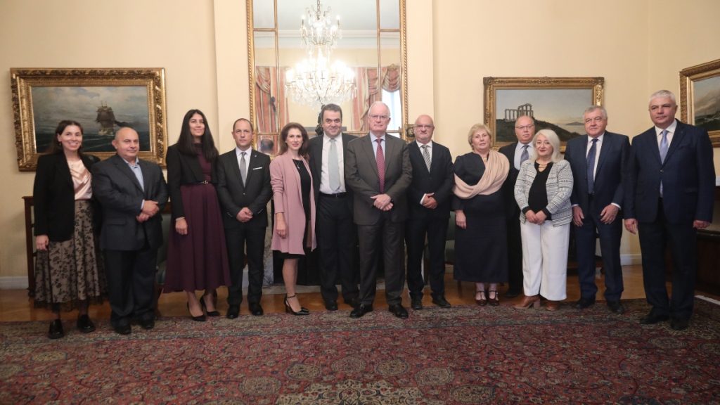 Τασούλας: «Το Σύνταγμα της χώρας αναφέρεται ρητώς σε ειδικά μέτρα υπέρ των πολυτέκνων οικογενειών»