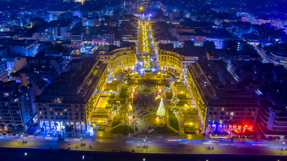 Θεσσαλονίκη: Στις 3/12 το άναμμα του δέντρου στην Αριστοτέλους – Μεγάλο πάρτι για την Πρωτοχρονιά