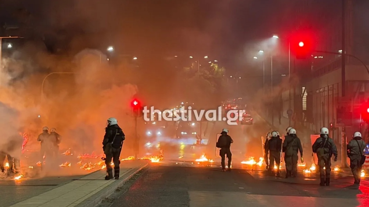 Θεσσαλονίκη: Επίθεση σε αστυνομικούς με μολότοφ στο κέντρο της πόλης, 18 προσαγωγές