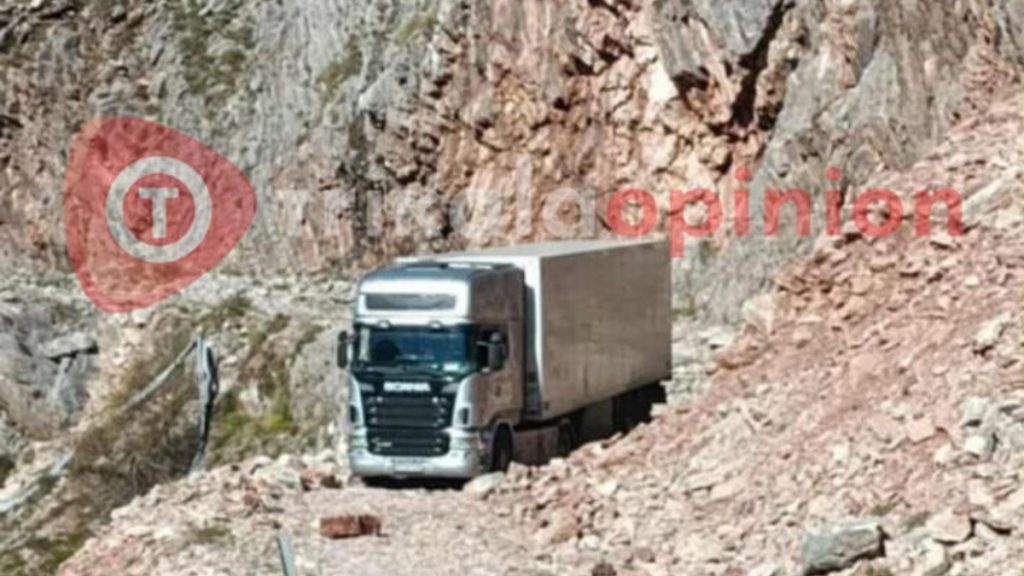 Φορτηγό εγκλωβίστηκε σε παλιά σήραγγα στα Τρίκαλα – Μάχη για τον απεγκλωβισμό του οχήματος