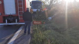 Αλίαρτος: Λεωφορείο έπεσε πάνω σε αγροτικό – Δύο τραυματίες