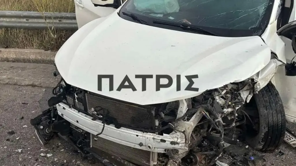 Σοκαριστικό βίντεο από το θανατηφόρο τροχαίο στο Ηράκλειο – Μάζα από σίδερα το ένα ΙΧ από την σφοδρή σύγκρουση