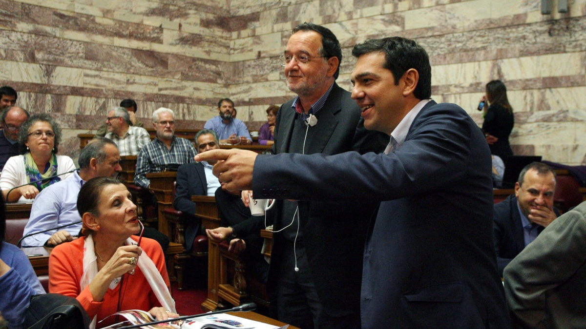 Λαφαζάνης κατά Τσίπρα: “Τον ενδιέφερε μόνο η πρωθυπουργική καρέκλα – Μόνο πολιτικά ανώμαλος θα έγραφε τέτοιο βιβλίο”