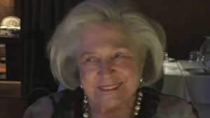 Πέθανε η Μανουέλα Βαρδινογιάννη – Ήταν σύζυγος του Νίκου Βαρδινογιάννη