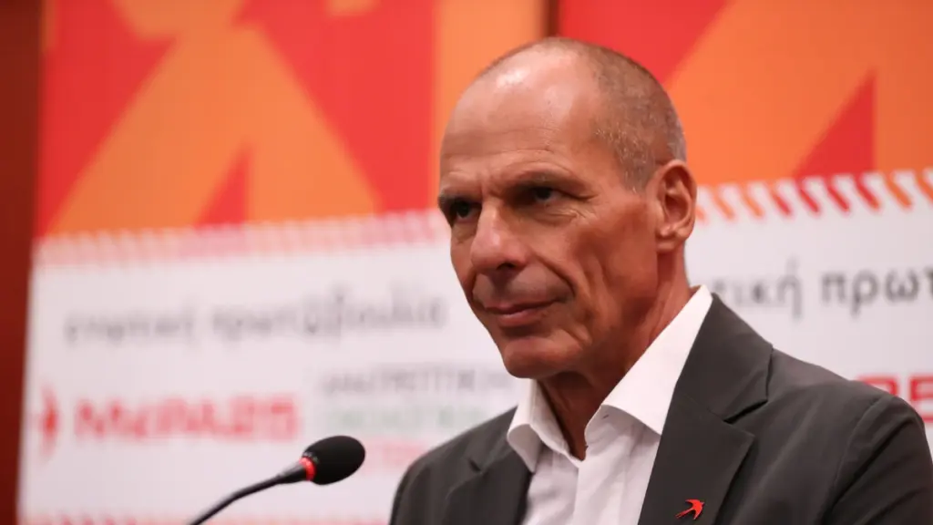 Γιάννης Βαρουφάκης: Έγινε στίχος σε techno τραγούδι