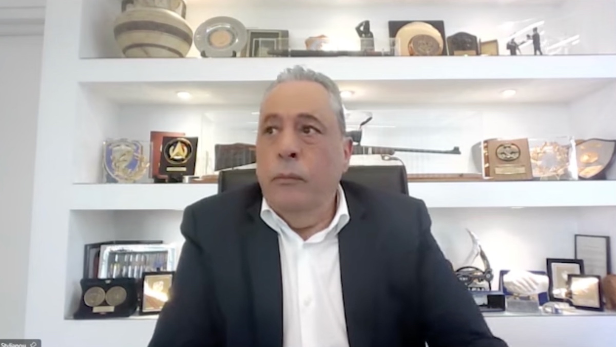 Σεισμός 5,3 Ρίχτερ στην Κύπρο: Ο υπουργός Άμυνας αισθάνθηκε τη δόνηση on air – «Κουνάει ακόμη» (Βίντεο)