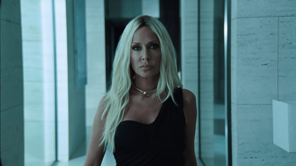 Άννα Βίσση: Παρουσιάζει την «Εξαίρεση» και συνεχίζει το σερί των μεγάλων επιτυχιών της (vid)