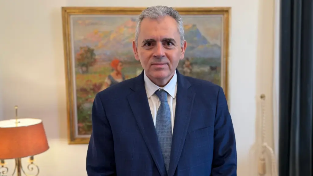 Χαρακόπουλος σε μαθητές στη Βουλή: “Στη δημοκρατία θεμιτή η δράση Ομάδων Πίεσης, αρκεί να γίνεται στο πλαίσιο της νομιμότητας”