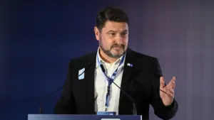 Χαρδαλιάς: 17 εκατ. ευρώ για τις «Γέφυρες Καινοτομίας» στην Αττική – Ποιες επιχειρήσεις μπορούν να ενισχυθούν