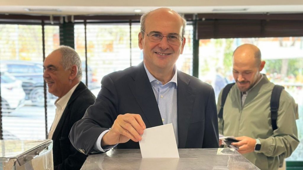 Χατζηδάκης: «122.000 μέλη της ΝΔ ψηφίζουν – Η παράταξη παραμένει μεγάλο λαϊκό κόμμα»