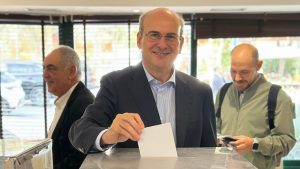 Χατζηδάκης: «122.000 μέλη της ΝΔ ψηφίζουν – Η παράταξη παραμένει μεγάλο λαϊκό κόμμα»