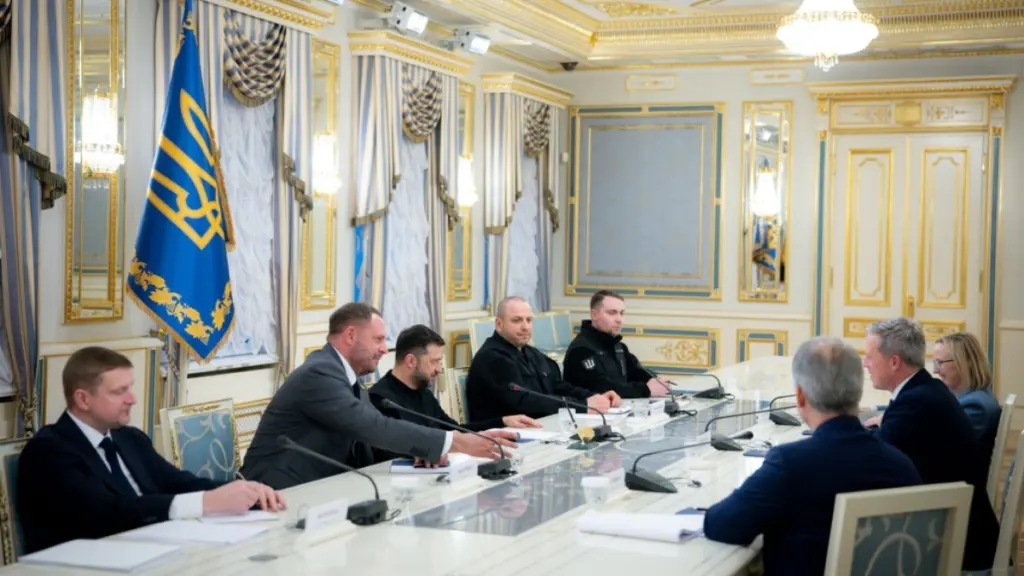 Ζελένσκι: ΗΠΑ και Ουκρανία θα εργαστούν πάνω στα σημεία του σχεδίου για τον τερματισμό του πολέμου