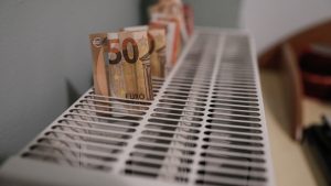 Επίδομα θέρμανσης: Τελειώνει ο χρόνος για τους υποψήφιους δικαιούχους – Εκπνέει αύριο η προθεσμία των αιτήσεων