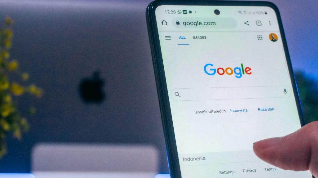 Google: Οι κορυφαίες αναζητήσεις στην Ελλάδα για το 2025 – “Σεισμός τώρα”, “Κλαυδία”, “Labubu”, “Βάσεις 2025”