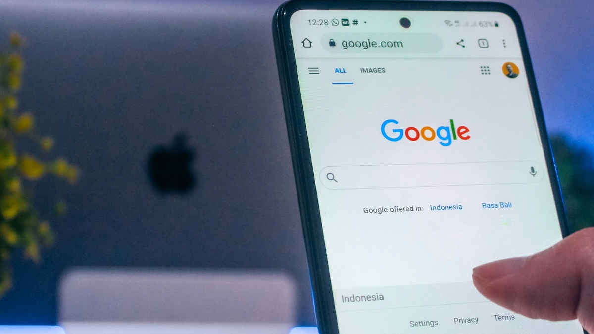 Google: Οι κορυφαίες αναζητήσεις στην Ελλάδα για το 2025 – “Σεισμός τώρα”, “Κλαυδία”, “Labubu”, “Βάσεις 2025”