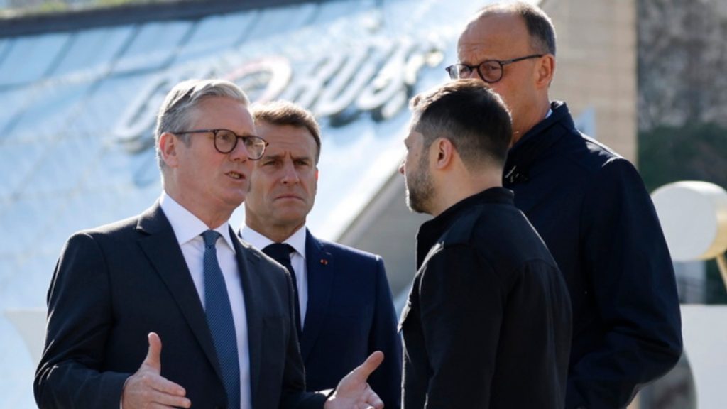 Ουκρανία: Στο Λονδίνο για τη συνάντηση με τη “Συμμαχία των Προθύμων” ο Ζελένσκι μετά το “άδεισμα” Τραμπ