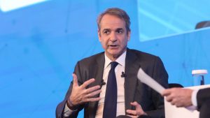 Μητσοτάκης για αγρότες: “Καλό ο διάλογος να γίνει με τους δρόμους ανοιχτούς – Κίνδυνος να στραφεί η κοινωνία εναντίον τους”