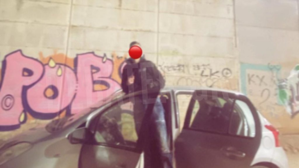 Χολαργός: Η κυνική ομολογία ενός εκ των “νταήδων” για την αιματηρή ενέδρα στον 14χρονο και οι πόζες με μαχαίρι (βίντεο)