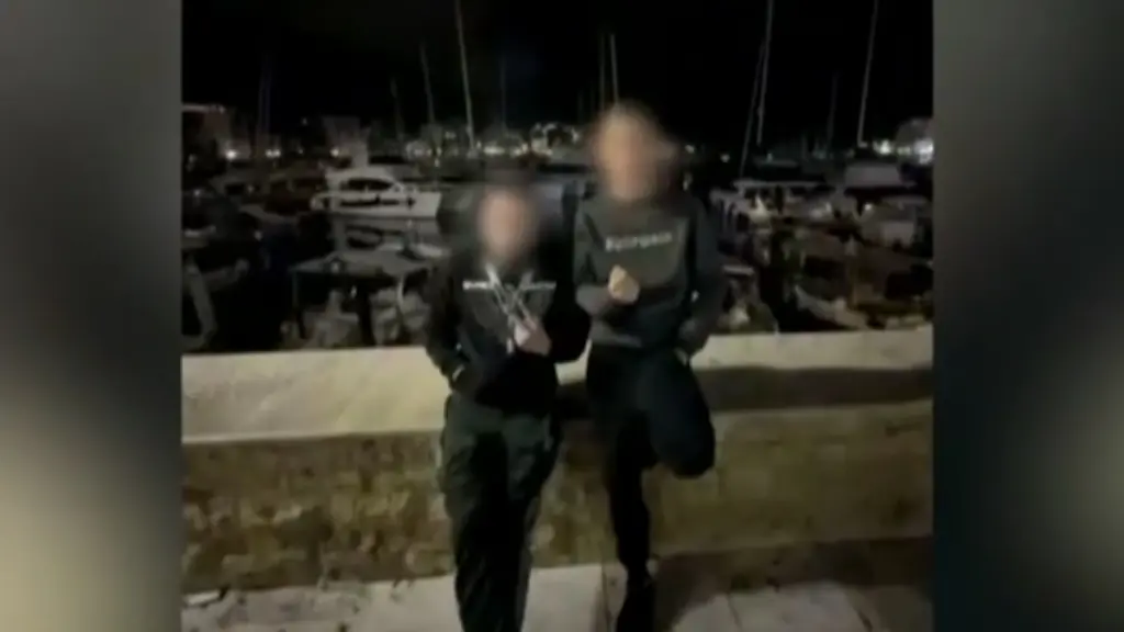 Χολαργός: Τι ισχυρίζεται ο ένας “νταής” για την κόντρα που κατέληξε στις μαχαιριές – Τα μηνύματα της 20χρονης με τον 14χρονο