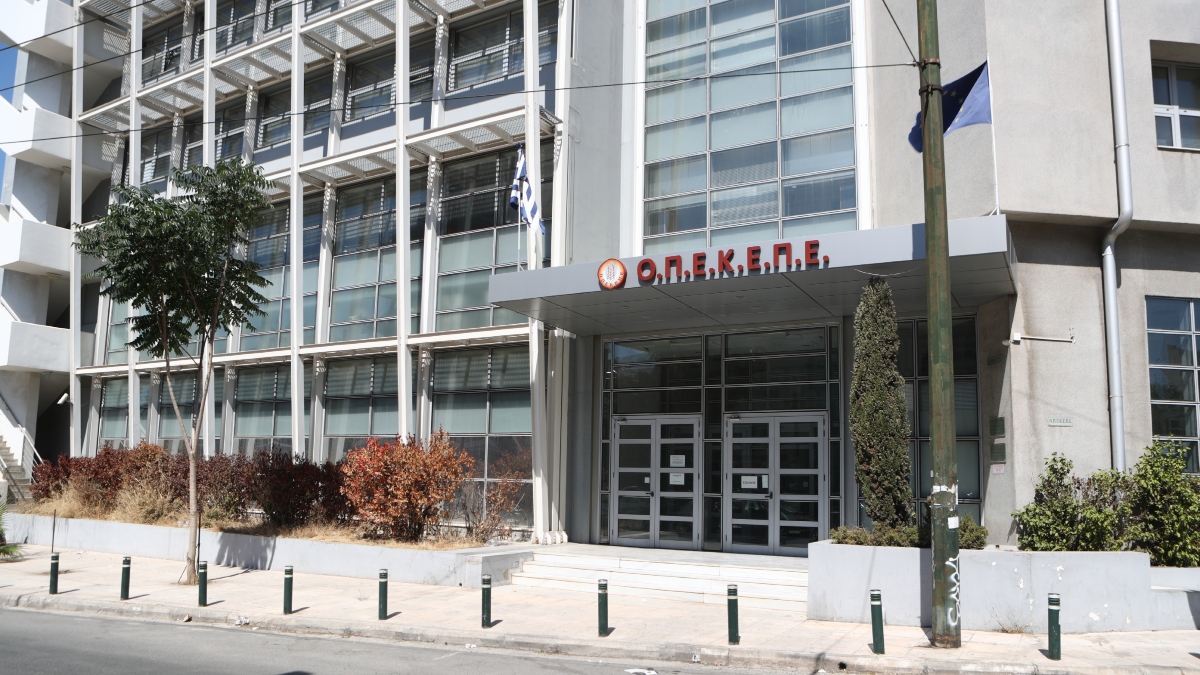 Κρήτη: 15 συλλήψεις για κύκλωμα που έβγαλε 1,7 εκατ. από “μαϊμού” επιδοτήσεις του ΟΠΕΚΕΠΕ – Πρόεδρος αγροτικού συνεταιρισμού ο αρχηγός