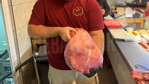 Χριστούγεννα 2025: Πού θα κυμανθεί φέτος η τιμή της γαλοπούλας – Πόσο κοστίζουν μοσχάρι, αρνί, χοιρινό