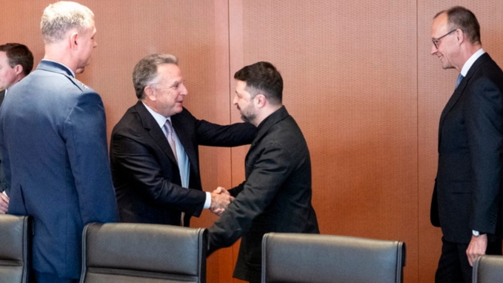 Η ώρα της κρίσης στο Βερολίνο: Συνεχίζονται σήμερα οι συνομιλίες Ουκρανίας-ΗΠΑ, “μπαίνουν” και οι Ευρωπαίοι ηγέτες